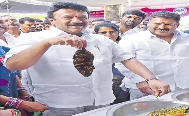 Talasani Srinivas Yadav started the Fish Festival - Sakshi