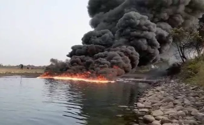 Assam River On Fire For Two Days After Crude Oil Pipeline Bursts - Sakshi