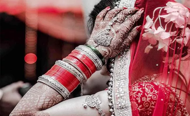 Extra Dowry Harassment on Bride in Krishna - Sakshi