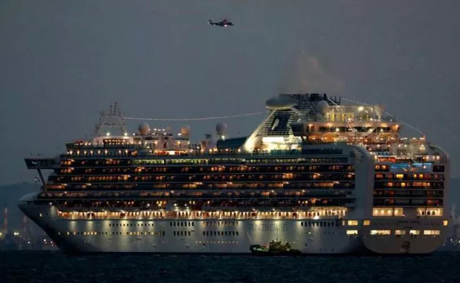 Japan Quarantines 3711 On Cruise Ship Over New Coronavirus - Sakshi