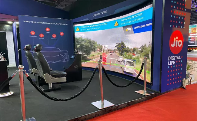 JIO Drives Future Of Connected Vehicles In Auto EXPO 2020 - Sakshi