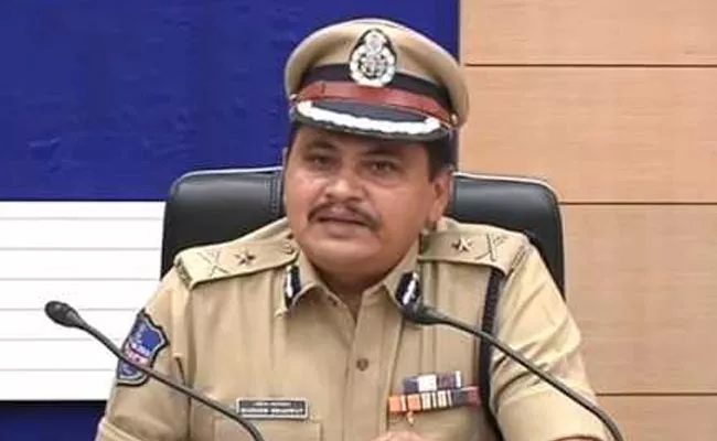 CP Mahesh Bhagwat Press Meet on Hajipur Serial Murders Case - Sakshi