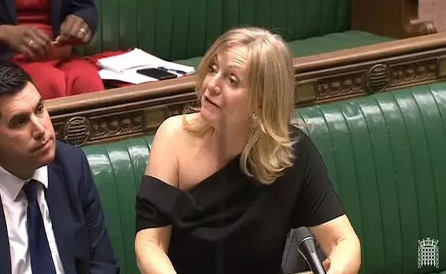 Labour MP Tracy Brabin Fires On Netizens About Her Dress Sense Through Twitter - Sakshi