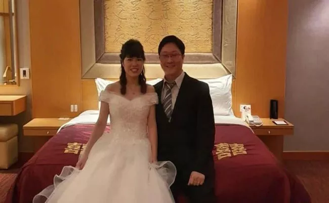 Coronavirus: Couple Attends Own Wedding Reception Via Video Call In Singapore - Sakshi