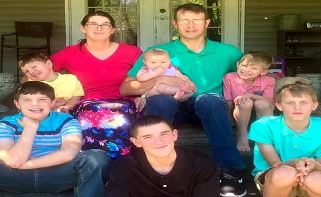 Mom And Six Kids Die In Mississippi House Fire - Sakshi