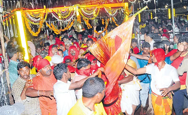 Sammakka Sarakka Jatara End Successfully - Sakshi