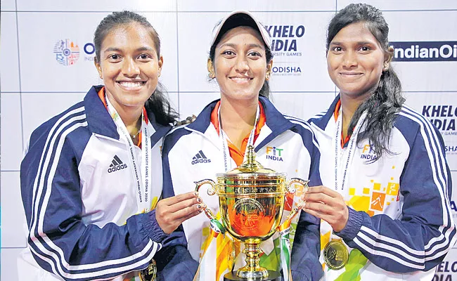 Osmania University Womens Tennis Team Got Medals In Khelo India University Games - Sakshi