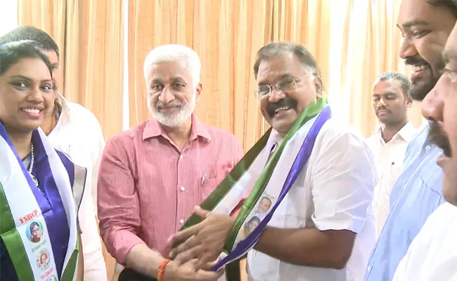 TDP Leaders Joins YSRCP - Sakshi