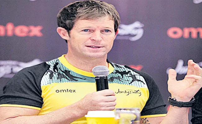 Jonty Rhodes Comments On South Africa World Cup Squad - Sakshi