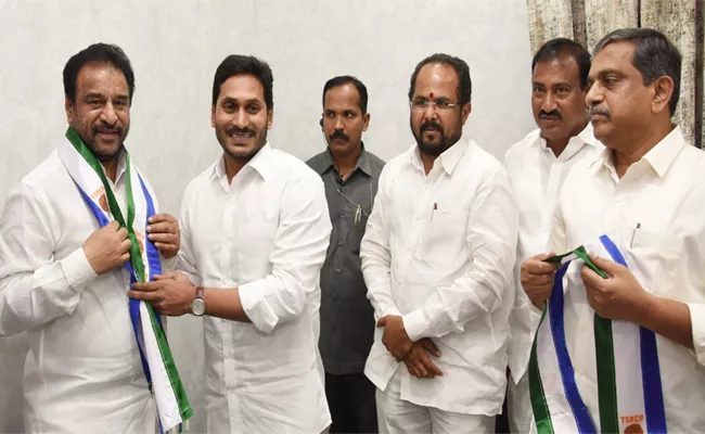 RamaSubba Reddy Joins In Presence Of CM YS Jagan - Sakshi