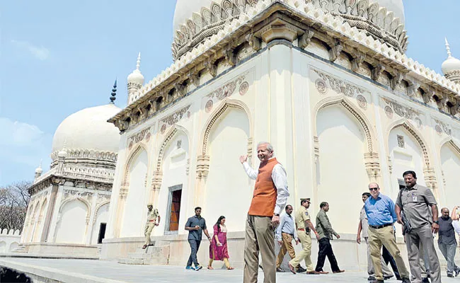 US Ambassador Visit Historical Place Taramati And Premavathi In Hyderabad - Sakshi