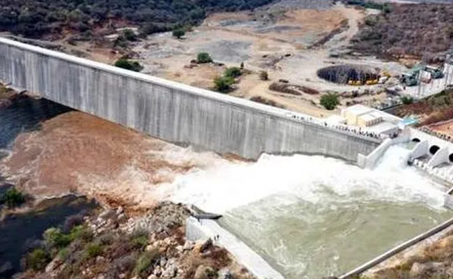 Godavari Water Released To Annapurna Reservoir - Sakshi