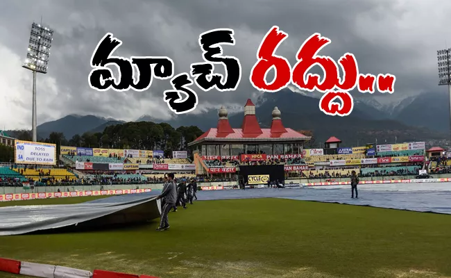 India vs South Africa ODI Match Witness Low Attendance Due To Coronavirus Effect - Sakshi