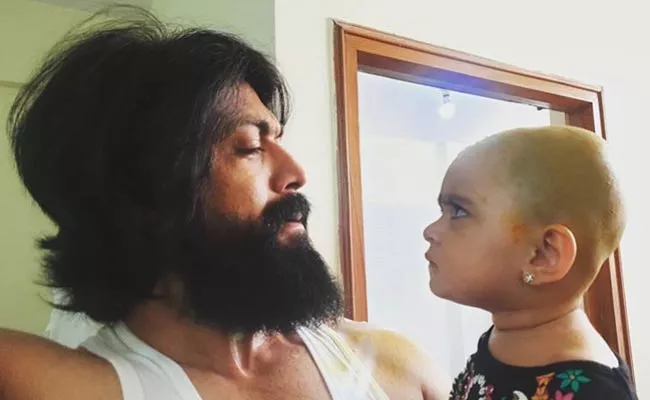 Yash Shares Cute Pic With Daughter Of Her New Haircut - Sakshi