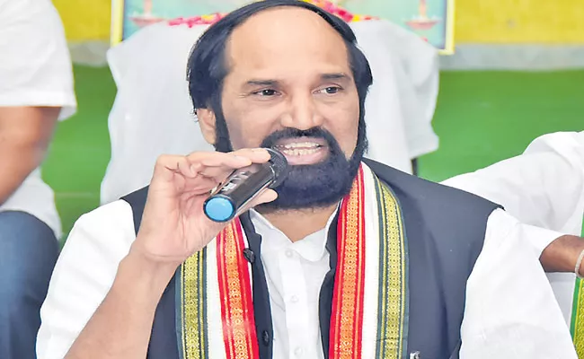 Uttam Kumar Reddy Demands Railway Coach Factory At kazipet - Sakshi