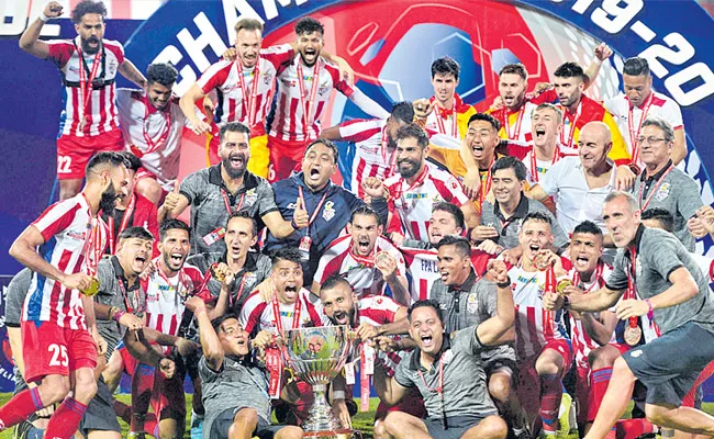 Kolkata Won Against Chennai In Final Of Indian Super League Football Tournament - Sakshi