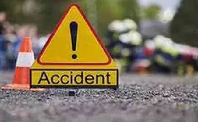 Road Accident In Srikakulam - Sakshi