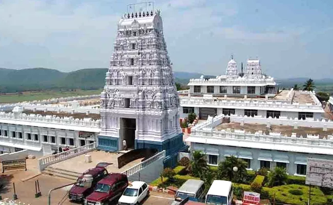 Corona Effect To Annavaram Satyanarayana Swamy Temple - Sakshi