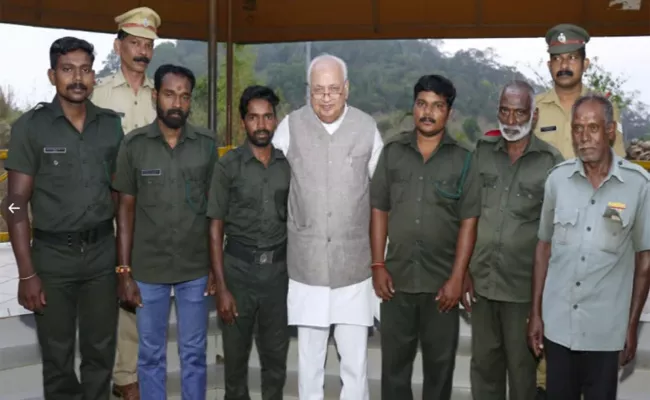 Covid 19: Kerala Governor Chills In The Hills - Sakshi