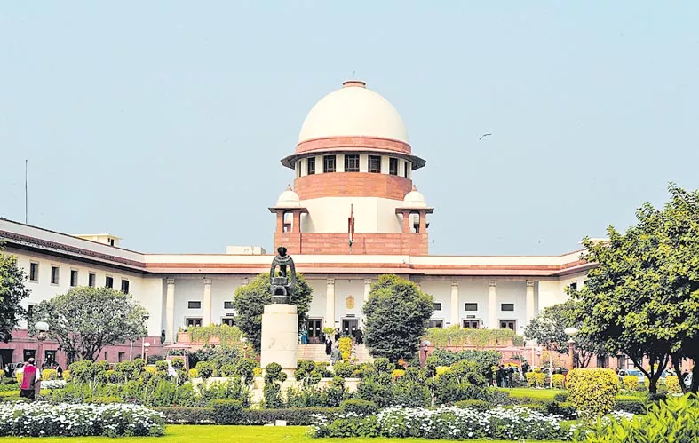 Supreme Court Suspends Guided Tours for Public - Sakshi