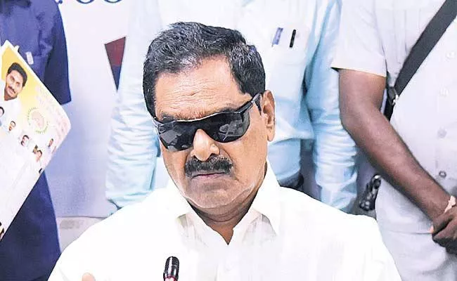 AP Deputy CM Narayanaswamy Fires On Chandrababu Naidu - Sakshi