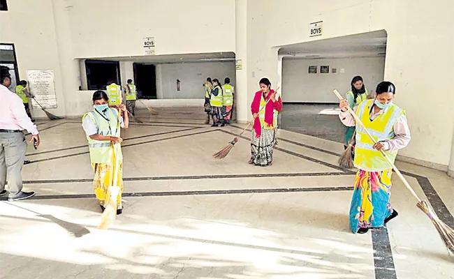 Isolation ward in Gachibowli Stadium Sports Complex - Sakshi