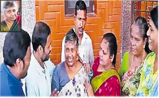 Telangana Woman Return Her Home After 26 Years - Sakshi