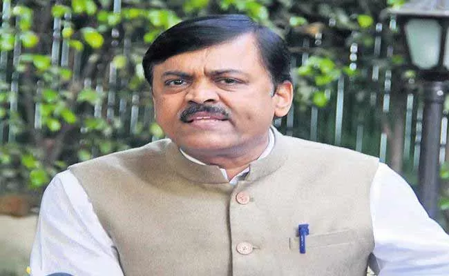 GVL Narasimha Rao Slams On EC Ramesh Kumar Over Local Body Elections - Sakshi