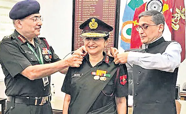 Madhuri Kanitkar Is The Third Lady As Lieutenant Generals In Indian Army - Sakshi