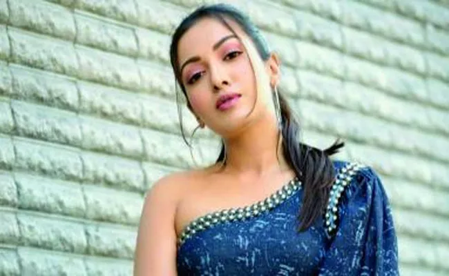 Catherine Tresa Opens UP Her Her Marriage - Sakshi