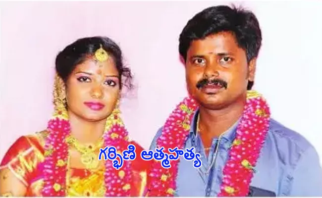 Couple Commits End lives in Tamil nadu - Sakshi