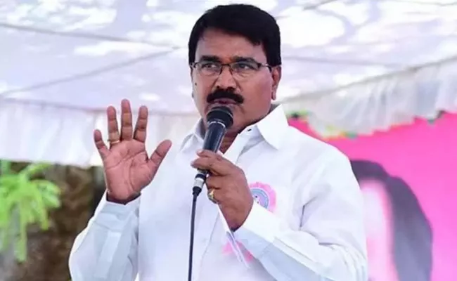 Home Quarantine Is Only Precaution For Corona Says Minister Niranjan Reddy - Sakshi