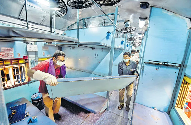 Indian Railways converts coach into COVID-19 isolation ward - Sakshi