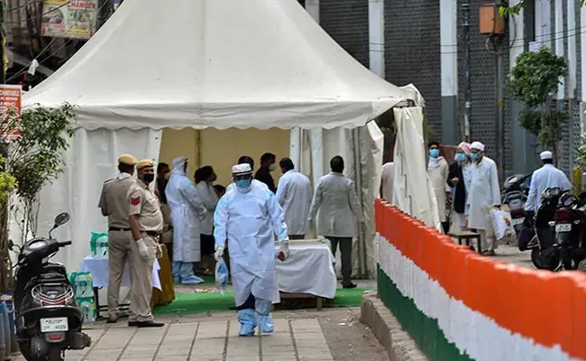 Coronavirus: Nizamuddin Markaz Masjid Sealed - Sakshi