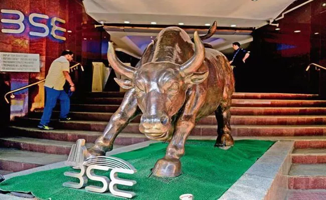 Sensex ends1028 points higher - Sakshi