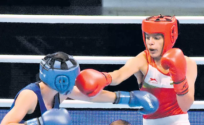 Sakshi Chaudhary, Simranjit Kaur Advance To Quarters