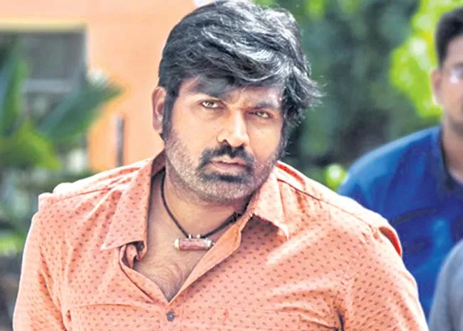 Vijay Sethupathi To Lose 25 KGs For Aamir Khan Film - Sakshi