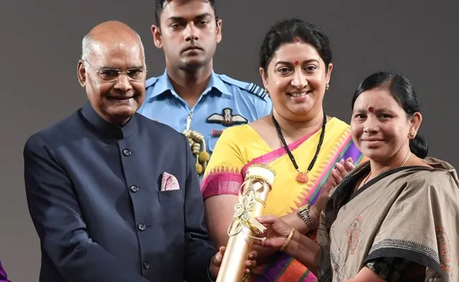 President Ram Nath Kovind presents Nari Shakti Puraskar Awards - Sakshi