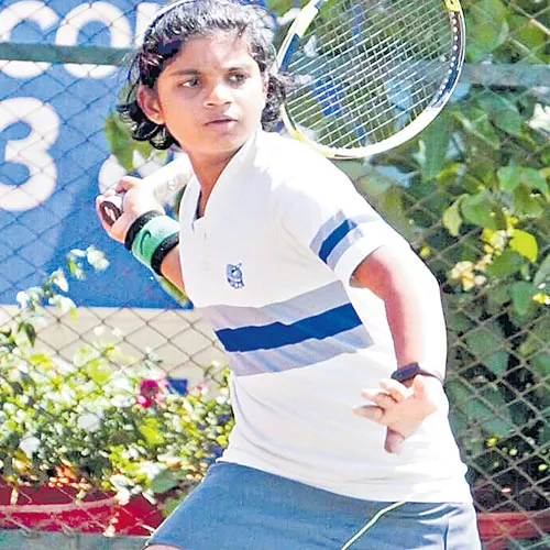 Sowmya To ITF Tourney - Sakshi