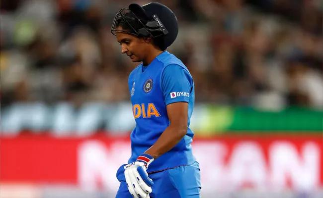 Womens T20 World Cup Final: Team India In Trouble - Sakshi