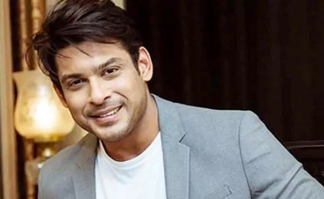 Sidharth Shukla Says Staying Away From Mom Is Toughest Part Of Bigg Boss - Sakshi