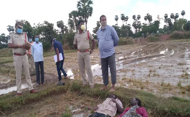 Two Men Loss in Thunder bolt Attack in SPSR Nellore - Sakshi