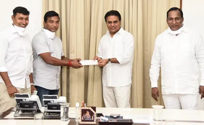 Malla Reddy Engineering College Donated 25 Lakhs To CM Relief Fund - Sakshi