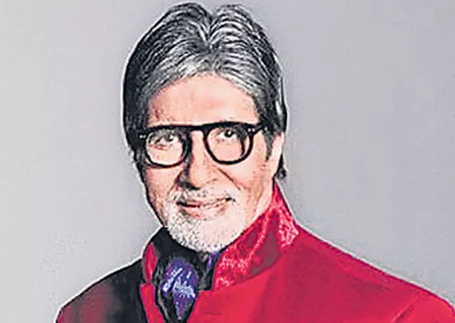 Amitabh Bachchan worried about vision loss - Sakshi