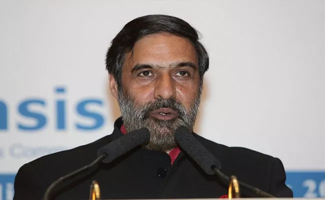 Remove Lockdown In Phased Manner: Anand Sharma - Sakshi