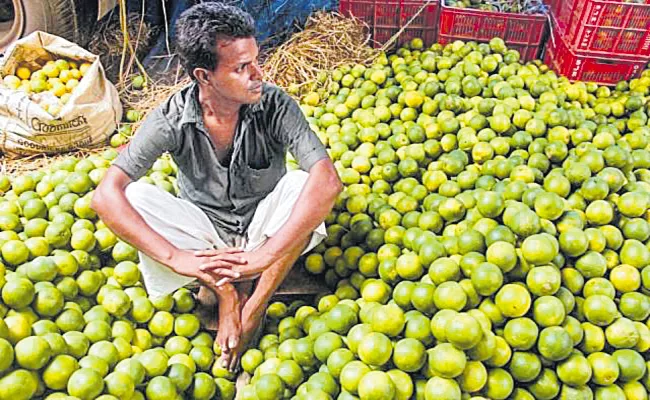 Corona Effect: Tragedy of Fruit Farmers with Lockdown - Sakshi