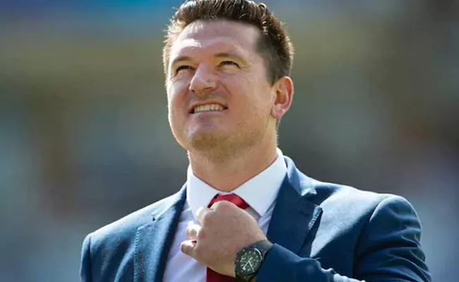 Graeme Smith Appointed Director Of Cricket By CSA For Two Years - Sakshi