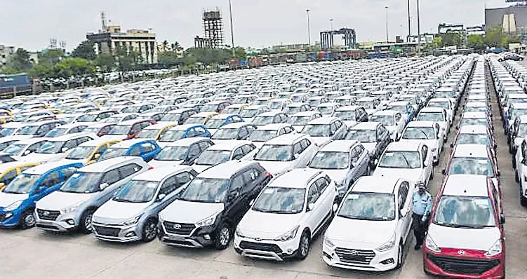 Automakers see massive drop in sales in March due to lockdown - Sakshi