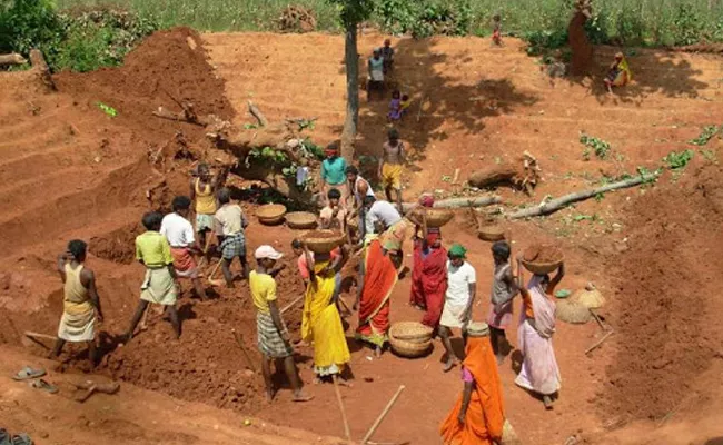 Work Under MGNREGA Will Start In Andhra Pradesh On New Lockdown Rules - Sakshi