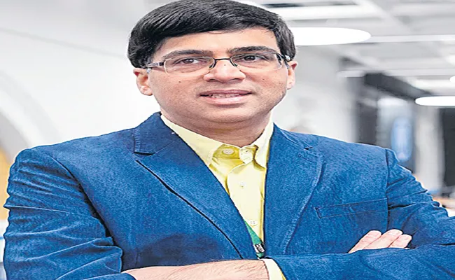 Viswanathan Anand Lead In Online International Chess Tournament - Sakshi